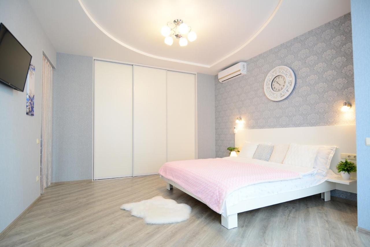 Аппартаменты В Аркадии С Панорамой Моря! Odessa Exterior foto